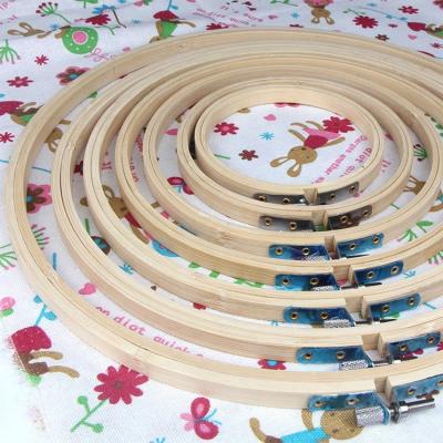 China Good Quality Chinese Wholesale Bamboo Round Embroidery Hoop Wooden Frame for sale