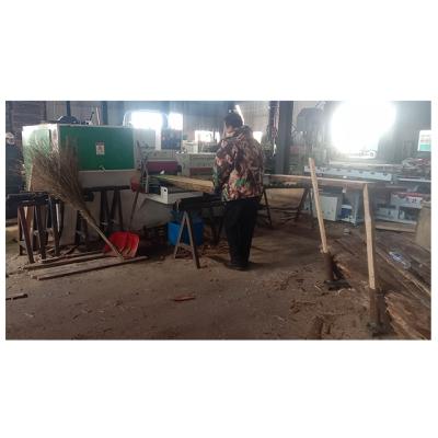 China VERTICAL Processing Wood Pallet Blanks High Output Affordable Round Sawmill Timber Production Line Equipments for sale