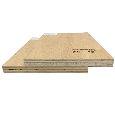 China 18MM Malaysia BB/CC Modern Grade Eucalyptus Floor Chair Plywood Wood Board for sale