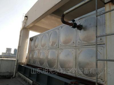 Chine Réservoir pressé chaud de panneau de l'acier inoxydable 304 316 5000 litres pour le stockage de l'eau à vendre