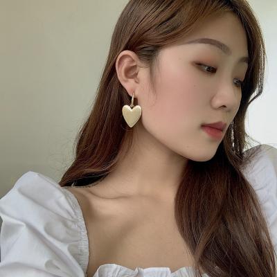 China 2021 Wholesale KRKC Fashionable Women Jewelry Non-fading Gold Plated Earring Heart Drop Circle Earrings for sale