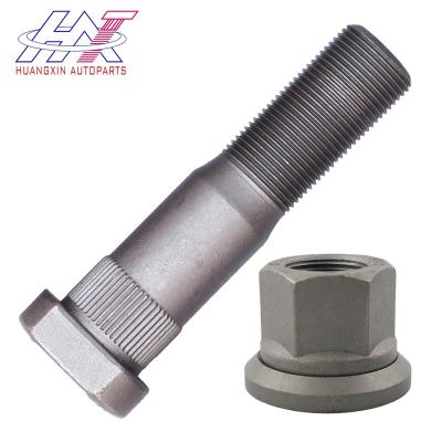 China 40cr Grade 10.9 Steel Wheel Bolt And Nut For Iveco for sale