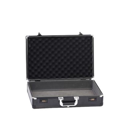 China For Briefcase For Men Portable Metal Suitcase Aluminum Briefcase For Men for sale