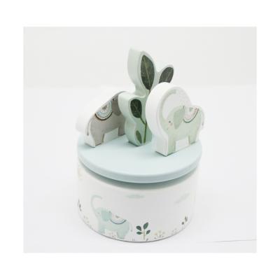 China Custom Wooden Music New Arrival Lovely Music Box Elephants And Tree For Christmas Gift for sale