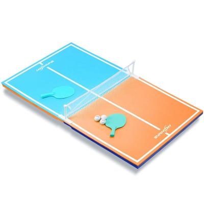 Chine Amusez-vous au soleil avec une table de tennis flottante de taille 56*28*1.37 pouces verte à vendre