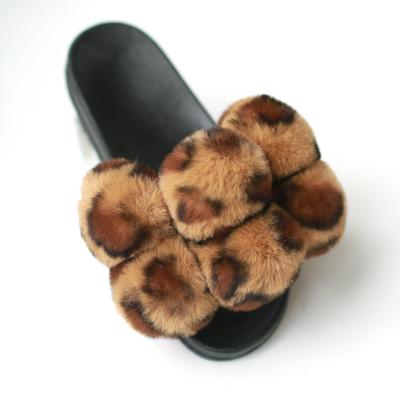 China New Summer Women's Casual Slippes Ball Fur Slippers Pom Pom Fur Slippers for sale