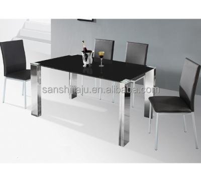 China Modern High Gloss Tempered Dining Table for sale