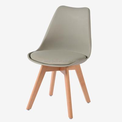 China Hot Sale Fashionable Plastic Chairs Modern Dining Chairs for sale