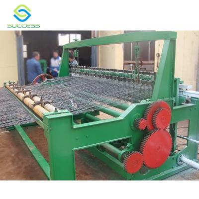 China Easy To Operate Maker Full Automatic Crimped Wire Mesh Machine For Wire Screen 2-6mm for sale