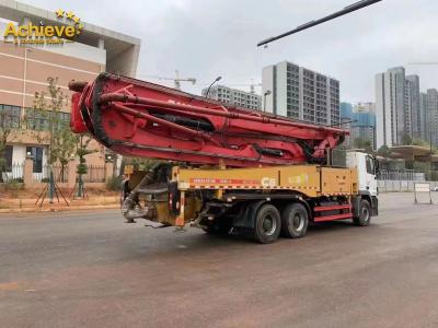 China SANY SY56 RZ6 LKW-brachte Falte der Betonpumpe-w/6-arm u. 56m vertikale Reichweite an zu verkaufen