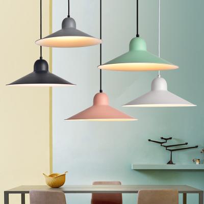 China Modern Simple Style Trending Design Dining Room Kitchen Lamp LED Hanging Pendant Lights for sale