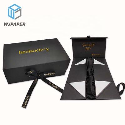 China Custom Handmade Hot Stamping Folding Magnetic Packaging Box Premium Logo Ribbon Box Cardboard Paper Gift Expander Box With Lining for sale