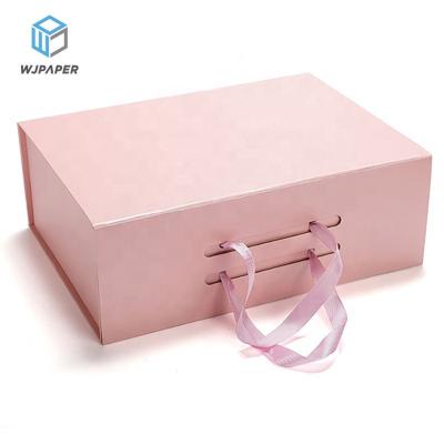 China Disposable Custom Luxury White Folding Skin Care Packaging Paper Magnetic Large Size Gift Box for sale