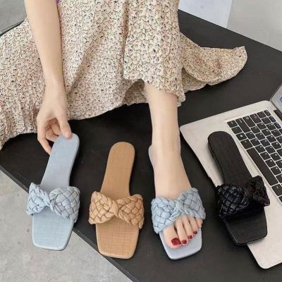 China Cheap Fashion Trend Size 10 Nude Beach Toe Message Slippers Plaid Stone Open Print Band Braiding Flats Slips Shoes Flip Flops for sale