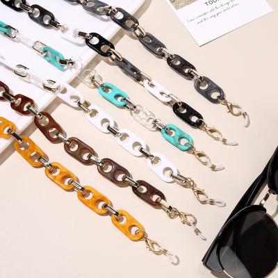 China Latest Fashion Necklace Fashion Neck Maskchain Spliced ​​Acrylic Hanging Glasses Tie 8 Chic Shape Colorful Resin Link Chain Sunglasses Lanyard for sale