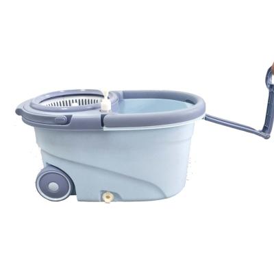 中国 BNcompany High Capacity Sustainable Plastic Bucket With Wheels And Removable Wringer Basket Broom 販売のため