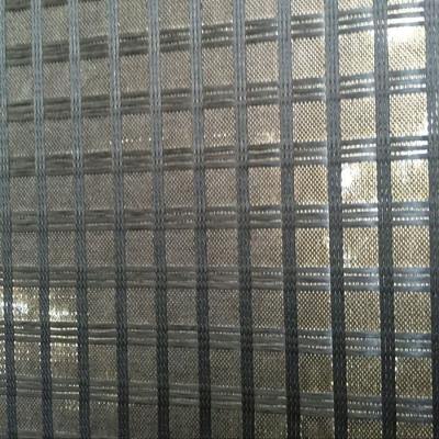 Cina Rinforzo di plastica flessibile di Geogrid Mesh For Road Asphalt Layer del poliestere in vendita