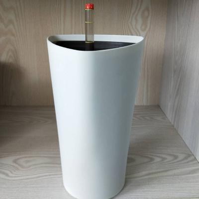 China Yizhitang contemporary mini home&garden supplies self watering plant plastic flower pot for sale