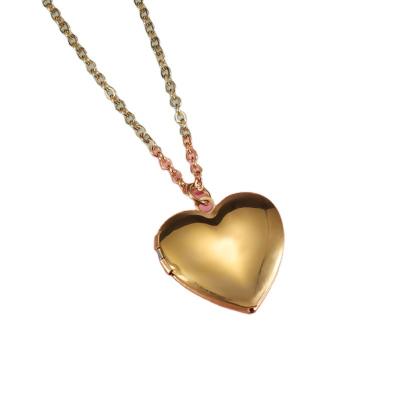 China Wholesale Custom Romantic Open Frame Photo Picture Heart Shape Heart Pendant Love Pendant Necklace for sale