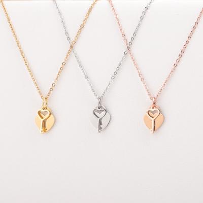 China Other Key Necklaces Fashion Jewelry Stainless Steel Gold Lock Necklace For Women for sale