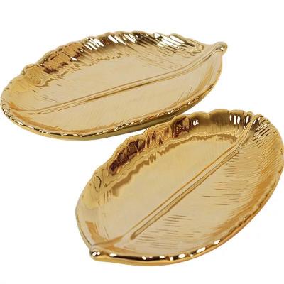 China Nordic Light Luxury Ceramic Jewelry Tray Tableware Party Style Gold Foil Dish Candy Disc Decoration for sale