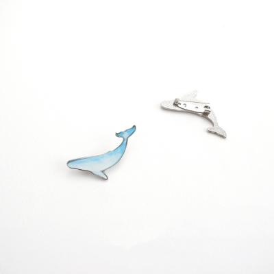 China Fashion Design Whale Cartoon Brooch Metal Nickel Free Promotional Hot Selling Animal Badge for sale