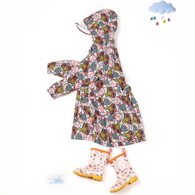 China Bachelor's Rainwear Kids Raincoat Children's Cartoon Style Raincoats Rainsuit Portable Student Cloth for sale