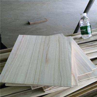 China Sanded Surface Sporting Goods Taekwondo Eco - Friendly Martial Arts Breaking Boards Heze Paulownia Board for sale