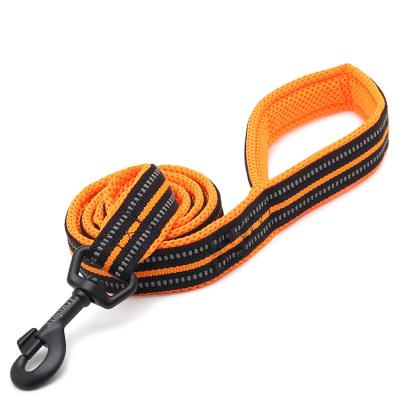 China Durable Luxury Reflective Nylon Mesh Pet Collars And Leashes For Night Walking Lifht Up Support Drop Shipping Supplier for sale