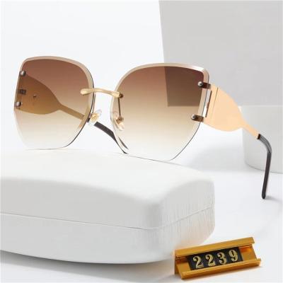 China Fashion sunglasses 2022 high quality fashionable sunglasses latest ladies luxury sunglasses shape sunglasses for sale