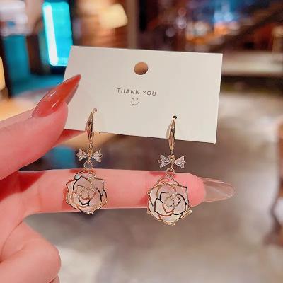 China Vintage fashion rosette rose flower earrings women's 2022 new trend luxury jewelry for sale