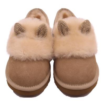 China Fashion Trend CF-42 Bear Pattern Warm Leather And High Quality Ankle Kids Snow Shoes for sale