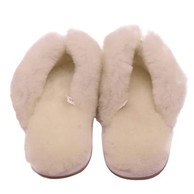 China Fashion Trend CF-102 Real Wool Classical manufacturer style new fashion and winter popular wholesale women's slippers warm fur wool for ladies for sale