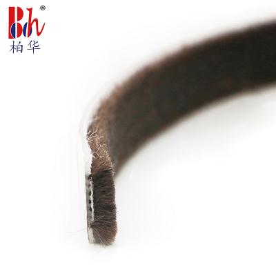 China o descascamento de tempo autoadesivo de 15x5mm escova o esboço de selagem Excluder da pilha de lãs à venda