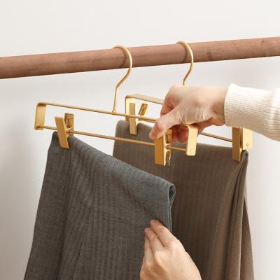 China With clips gold aluminum pants hanger with clips for skirt hangers for sale