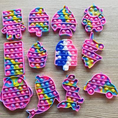 China Many Shapes Price Cheap Big Small Mini Pop Sleutelhanger Wiggle Toy Pop Push Bubble Key Chain for sale