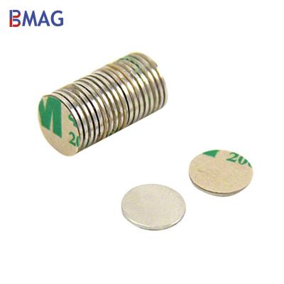 China Industrial Magnet Super Strong 3M Disc N42 Adhesive Neodymium Backed Magnet for sale