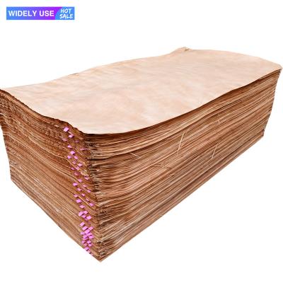 China Okoume Wood Face Smooth Natural Veneer For Furniture Plywood Door Skin Flooring Use Te koop