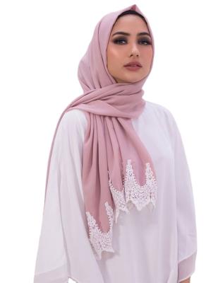 China Wholesale Custom Plain Simple Crepe Georgette Hijab With White Textured Fit &Black Scalloped Lace New for sale