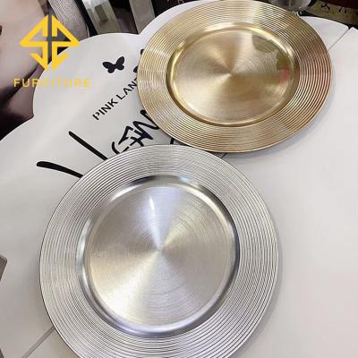 China Viable Wholesale Luxury Gold Wedding Dinner Charger Plastic Dish For Hotel Restaurant Tableware for sale