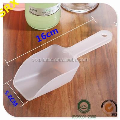 China Sustainable OEM PP Material Kitchen Utensils Ice Scoops / Shake Favor Plastic Ice Scoop / For Making Your Own Ice Scoops for sale