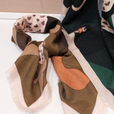 China European American Luxury Custom Wool Cashmere Silk Blend Bespoke 65*65cm ODM Brand Designer Scarves For Women for sale