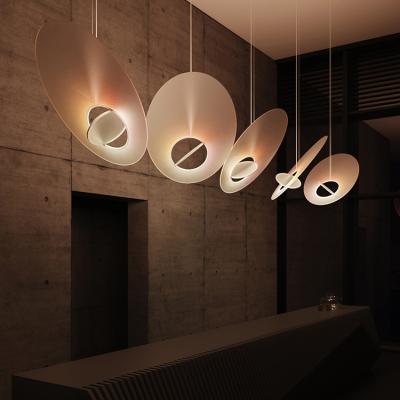 China Unique Design/High Quality Hotel Lobby Custom Light Pendant High Ceiling Modern Nordic Design Acrylic Lamp Indoor LED Chandeliers en venta