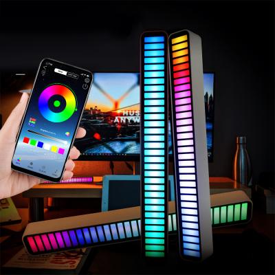 China 2022 Car USB RGB Atmosphere Light Pickup APP Control LED Smart Optical Decorative Ambient 2022 TV Guide Voice Trigger Music Rhythm Lamp for sale