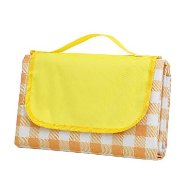 China Outdoor Camping Increasing Outdoor Traveling And Picnic Blanket Extra Large Sand Proof And Waterproof Portable Beach Mat for sale