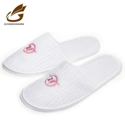 China Best Selling Disposable EVA Hotel Slipper With Custom Recyclable Logo Shoes for sale