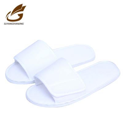 China Fashionable Cheap White Hotel Guest Eva Disposable Slippers 220gms Cotton Hotel Slippers for sale