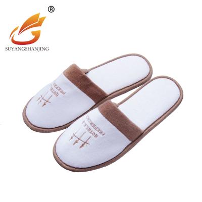 China Eco Hotel Wholesale Disposable Velor Cotton Cloth Disposable Slippers Washable Custom Non-Slip Slippers for sale