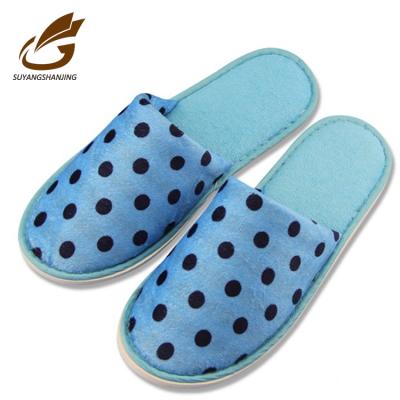 China Durable Custom Colored Spa Latest Quality Women Winter Slipper for sale