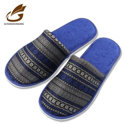 China Durable Soft Wear Shoe Men Outline Bare Spone For Big Slipper for sale